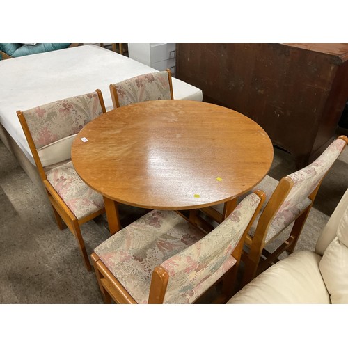 588 - Teak table & 4 chairs