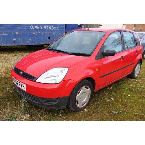 1 - Ford fiesta finesse - reg AU52 FWH - MOT/V62 required