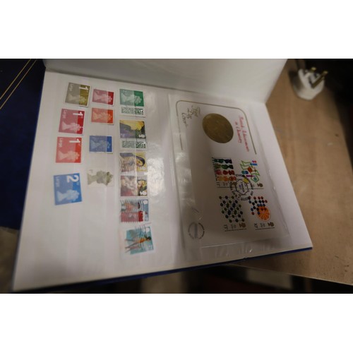 359 - Stamp album GB