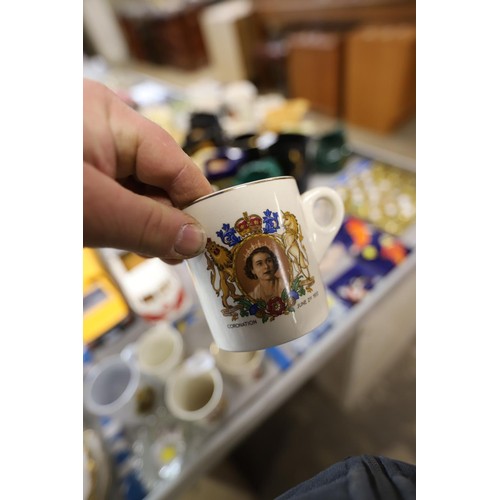 487 - Tray of Royal coronation mugs