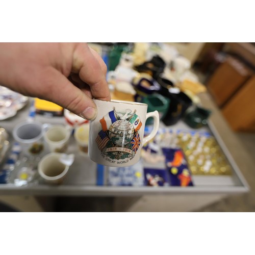 487 - Tray of Royal coronation mugs