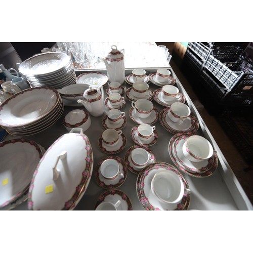 490 - German tea/coffee sets & part dinner service