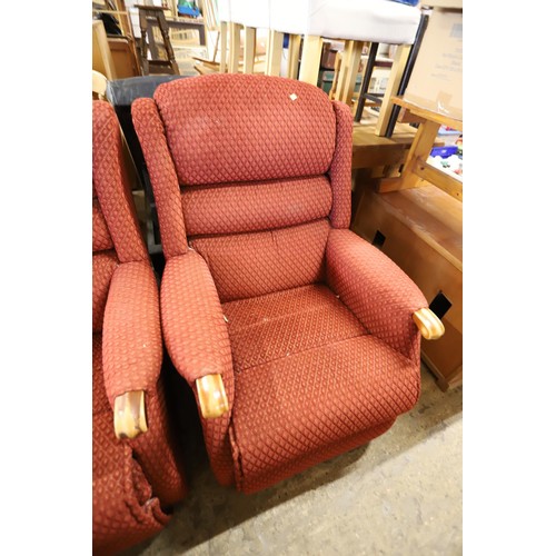 570 - Red 2-seater sofa & 2 chairs