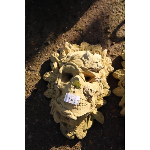 37 - 2 x small skull garden ornaments