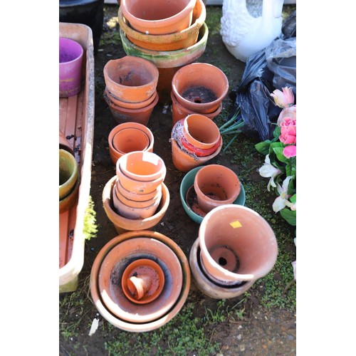 44 - Job lot of terracotta pots