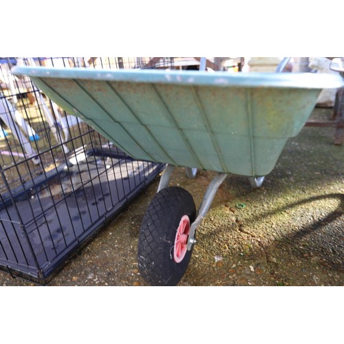 60 - Garden wheelbarrow plastic