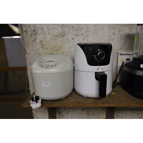 117 - Air fryer & bread maker - warranted until noon Tuesday following the above sale