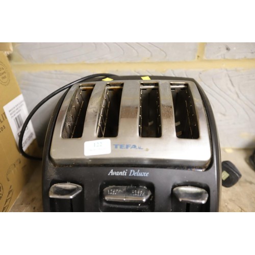 122 - Tefal toaster - warranted until 12 noon Tuesday following the above sale