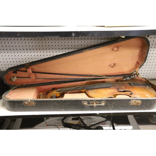 176 - Antique violin in case, a/f