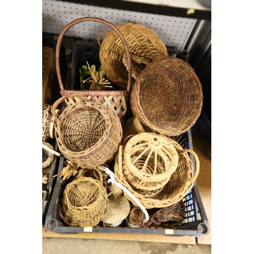 217 - Qty of various baskets