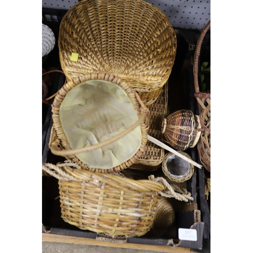 217 - Qty of various baskets