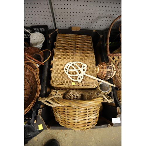 217 - Qty of various baskets