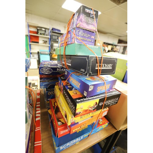 276 - 3 bundles of games & a box of toys/games