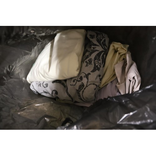 319 - 2 boxes of linen & towels, & a bag of linen, etc