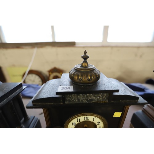 381 - Antique Victorian marble mantle clock - no key or pendulum