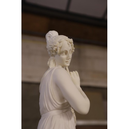 389 - Lady figurine statue