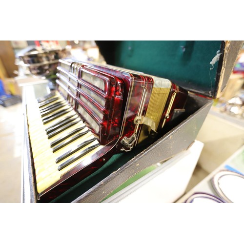 481 - Piano accordion