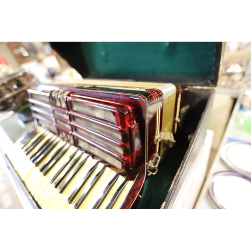 481 - Piano accordion