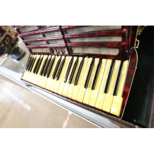 481 - Piano accordion