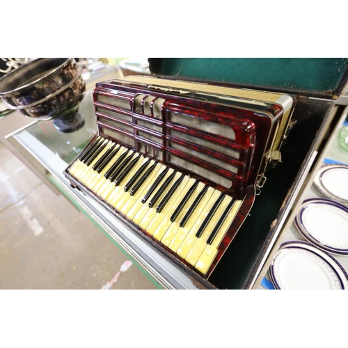 481 - Piano accordion