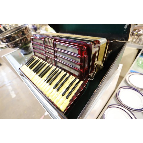 481 - Piano accordion