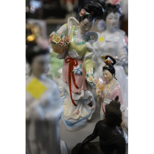 499 - Oriental style figurines