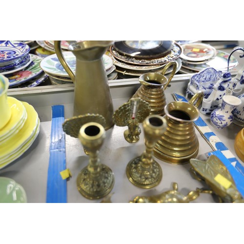 500 - Various brass ware