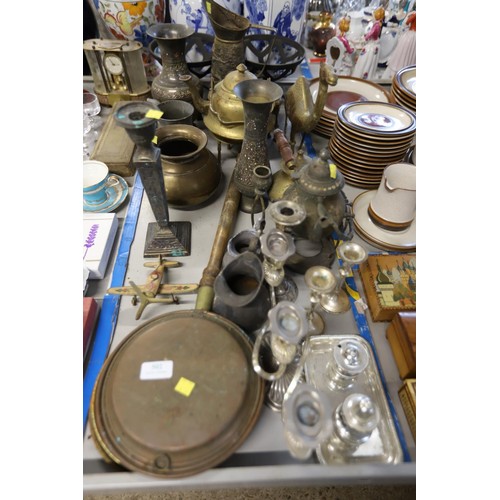 502 - Qty of various metal wares, incl brass, pewter, copper