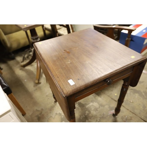 530 - Drop leaf table