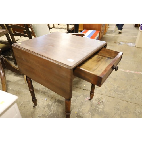 530 - Drop leaf table