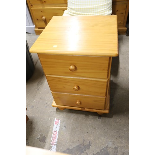 539 - Pair of pine 3 drawer bedside cabinets