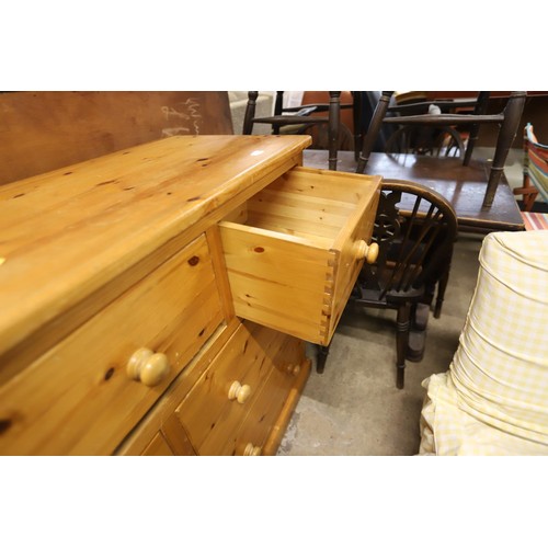 541 - Pine chest