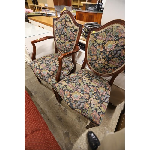 567 - 2 dining chairs