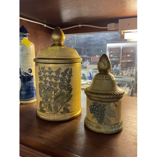 404 - Delf jug & bottle, 2 Italian pots