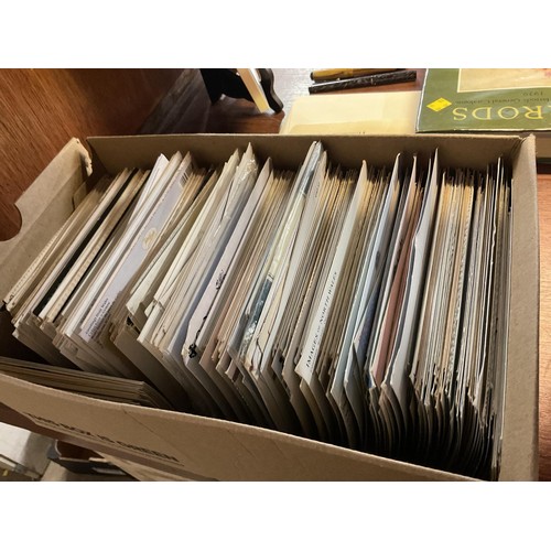 461 - Large amount of postcards