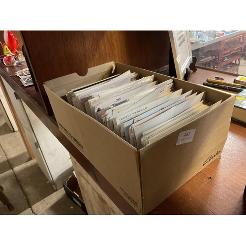 461 - Large amount of postcards