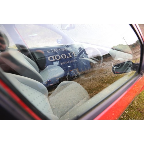 2 - Ford fiesta finesse - reg AU52 FWH - MOT/V62 required