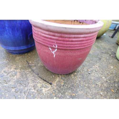 32 - Red/pink glazed pot