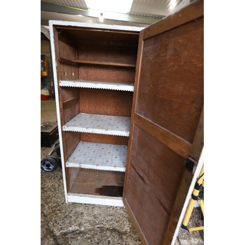 91 - Antique wooden cupboard