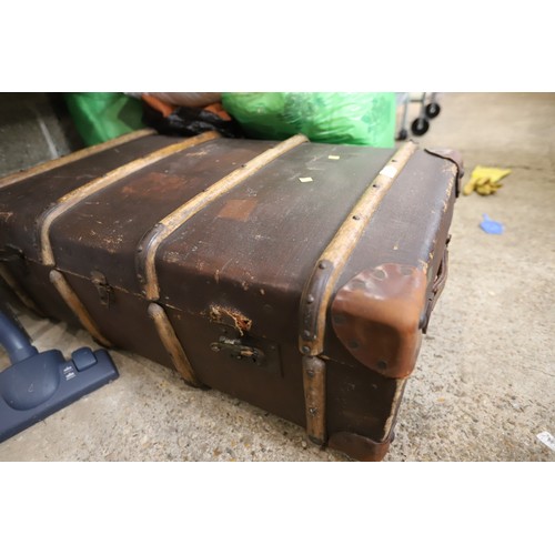 120 - Antique trunk