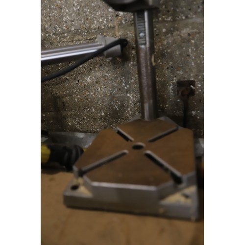 135 - Drill stand