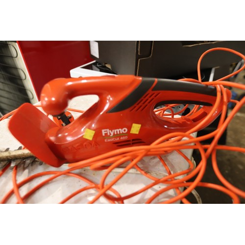 195 - Flymo hedge trimmer - warranted until 12 noon Tuesday following the above sale