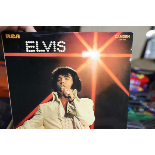 251 - Over 100 records, Elvis, Bob Dylan, Carpenters, Cliff, etc