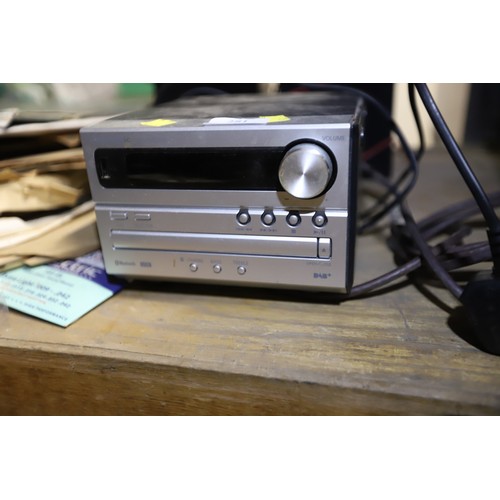 281 - Panasonic CD stereo & speakers - warranted until 12 noon Tuesday following the above sale