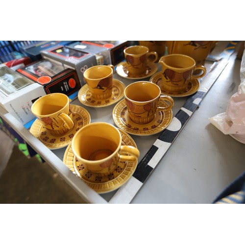 313 - Palissy 'taurus' coffee set (cup & sugar bowl missing)