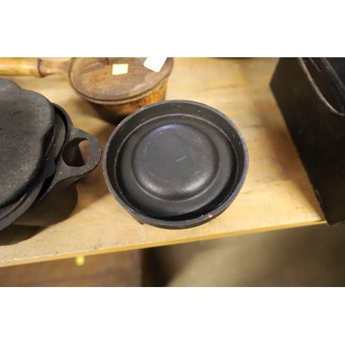 348 - Cast iron pan x2