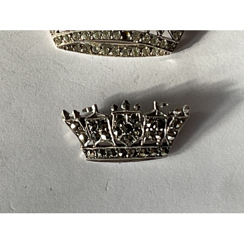 417 - 2 silver brooches