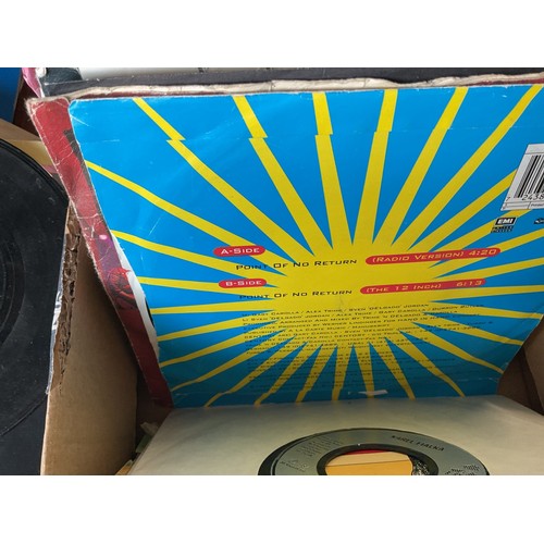 476 - Box of various single records