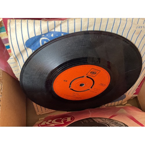 476 - Box of various single records