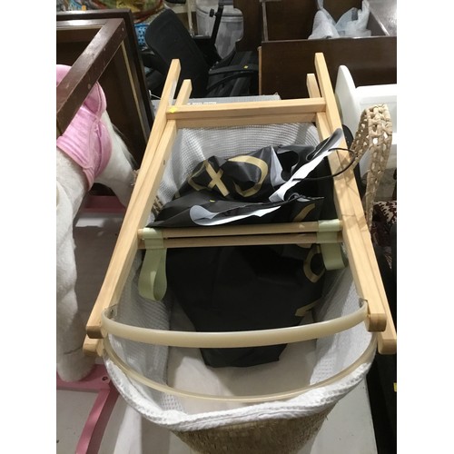 168B - Moses basket & bag of new baby stuff